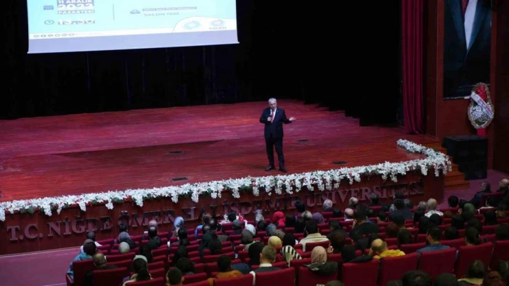 Prof. Dr. Aydın: 'Beyin, sonsuz kapasiteye sahip bir bilgisayar niteliği taşıyor'