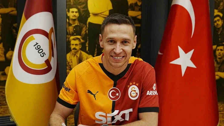 Przemyslaw Adam Frankowski resmen Galatasaray'da