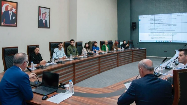 Rektör Levent öğrenci temsilcileri ile bir araya geldi