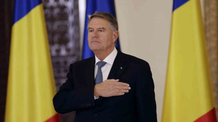 Romanya Cumhurbaşkanı Iohannis istifa etti