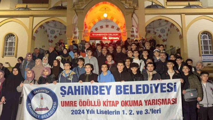 Şahinbey'de 174 öğrenci umreye uğurlandı