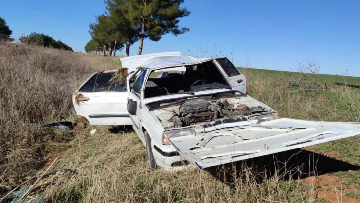 Şanlıurfa'da otomobil devrildi: 3 yaralı
