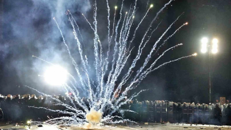 Saraçhane önünde gerginlik