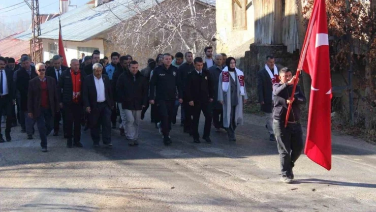 Sarıveliler'de 'Sarıkamış Şehitlerini Anma Günü Yürüyüşü' düzenlendi