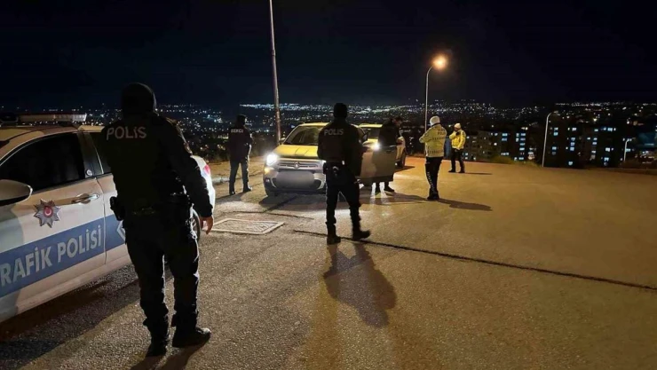Şehir manzarasına hakim bölgelerde alkol tüketen şahıslara yönelik denetim