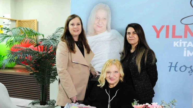 Serebral palsi hastası 52 yaşındaki kadın burnuyla kitap yazdı