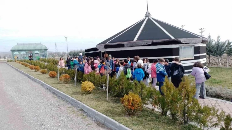 Sincan Belediyesi eko çiftliği, öğrencileri ağırlıyor