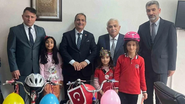 Sinop'ta 33 bin öğrencinin karne heyecanı