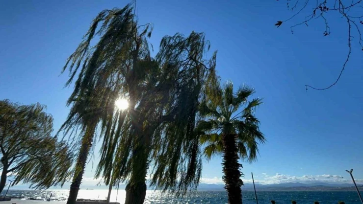 Sinop'ta fırtına etkisini gösterdi