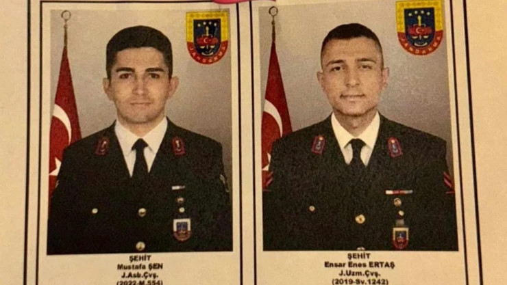 Şırnak'ta şehitler askerler için tören düzenlendi