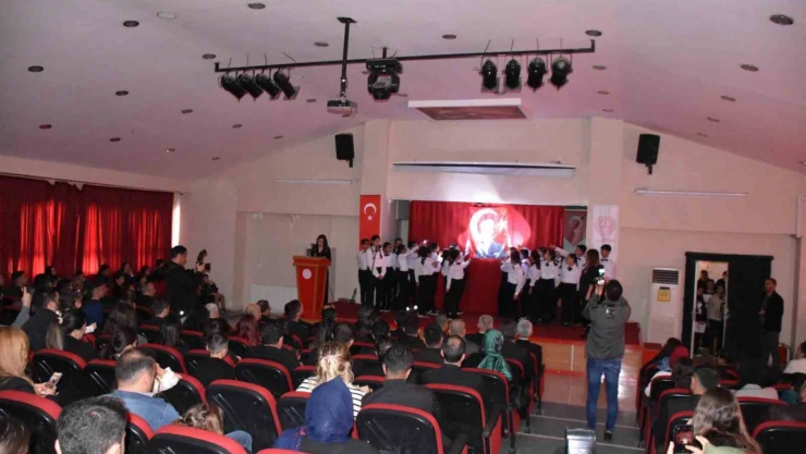 Şırnak ve Siirt'te 10 Kasım Atatürk'ü anma töreni