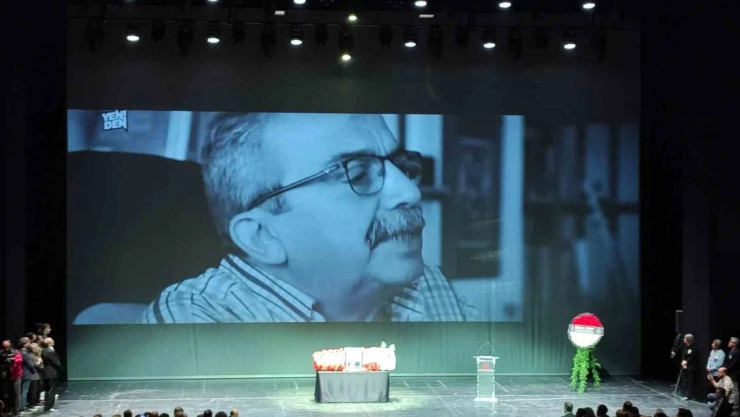 Sırrı Süreyya Önder için Atatürk Kültür Merkezi'nde tören düzenlendi