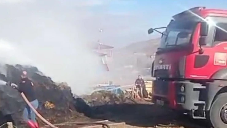 Sobadan çıkan kıvılcımlar 2500 ot balyasını kül etti