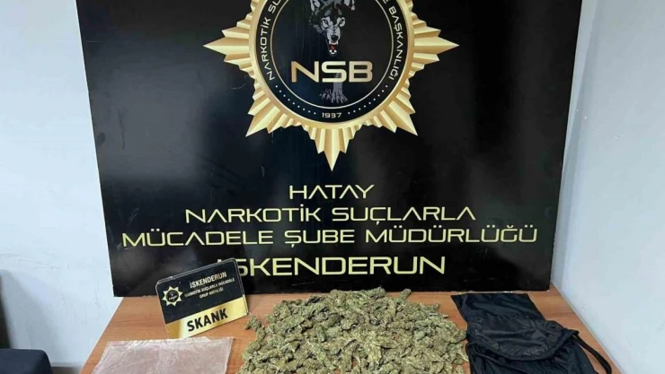Şüpheli şahsın üzerinden skunk çıktı