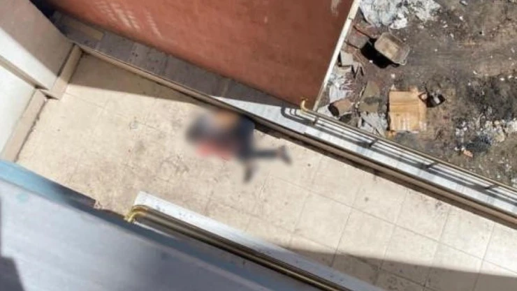 Tatvan'da 19 yaşındaki bir genç kendisini 5'inci kattan attı