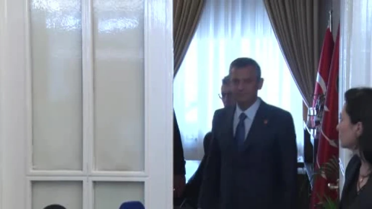 TBMM Başkanı Kurtulmuş, CHP lideri Özel'i ziyaret etti