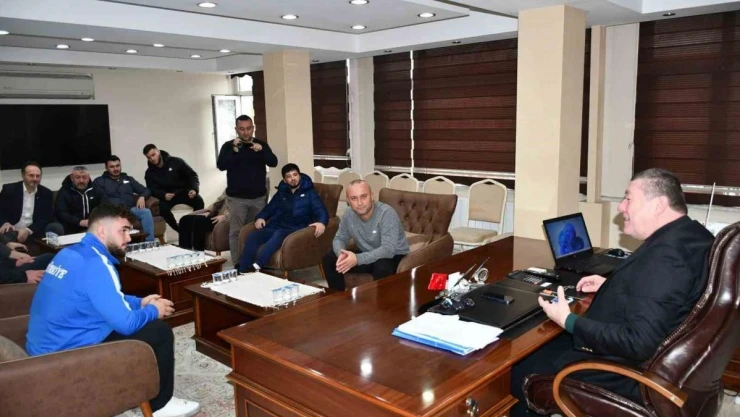 Tekin, 'Onunla ne kadar gurur duysak azdır'