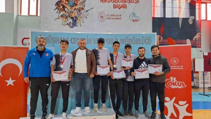 Tercan dart takımı bölge birincisi oldu