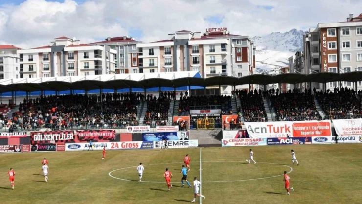 TFF 2. Lig: Vanspor FK: 3 - Yeni Mersin İdmanyurdu: 0