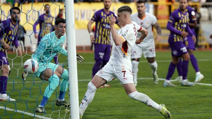 Trendyol Süper Lig: Eyüpspor: 1-Galatasaray:5