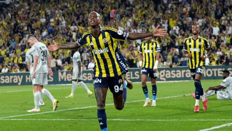 Trendyol Süper Lig: Fenerbahçe: 3-Kocaelispor:1