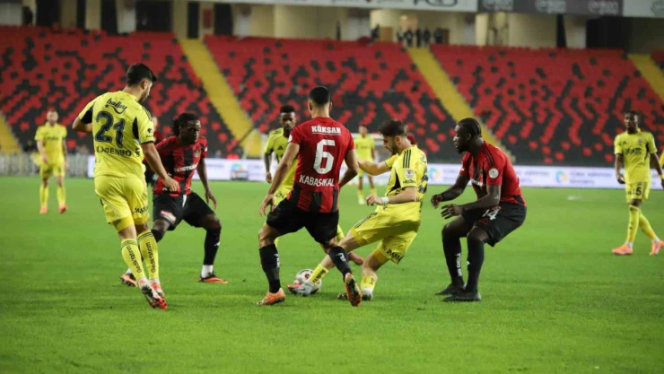 Trendyol Süper Lig: Gaziantep FK:0-Fenerbahçe:4