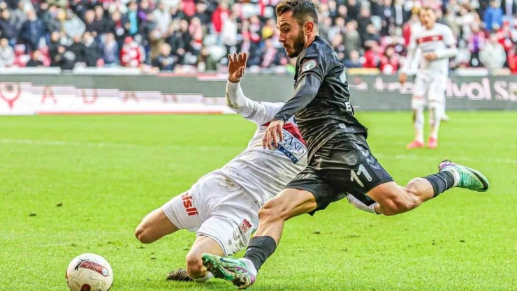 Trendyol Süper Lig: Samsunspor: 2 - Sivasspor: 0 (İlk yarı)
