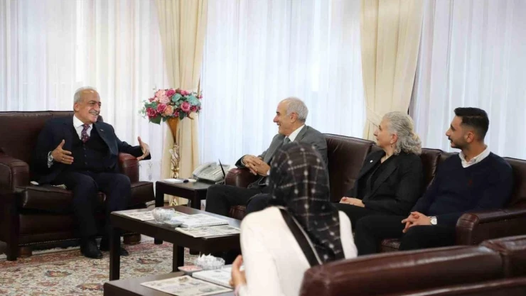 TURAK ekibi Rektör Çomaklı'yı ziyaret etti