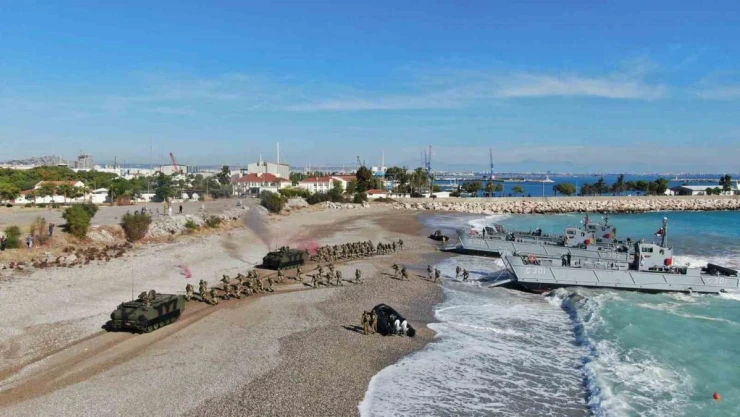 Türk Deniz Kuvvetleri 'Doğu Akdeniz-2023 Tatbikatı'nda nefes kesti