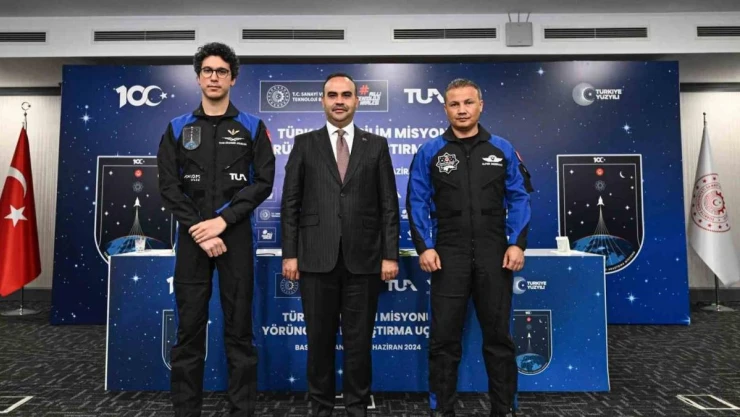 Türkiye'nin  2. astronotu Atasever: '8 Haziran'da yeniden doğdum, yeniden geldim dünyaya'