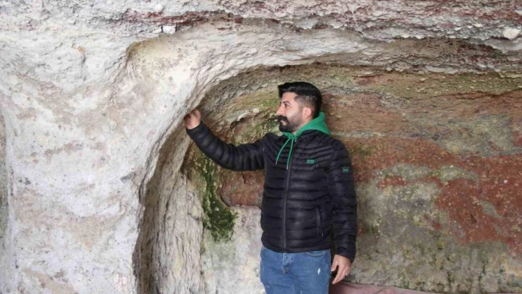 Urartulardan kalma mezar tarihe ışık tutuyor