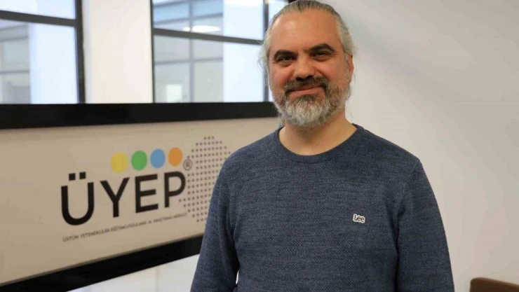 Üstün yetenekli öğrenciler Anadolu Üniversitesi ÜYEP Merkezi'nde özel eğitim görüyor