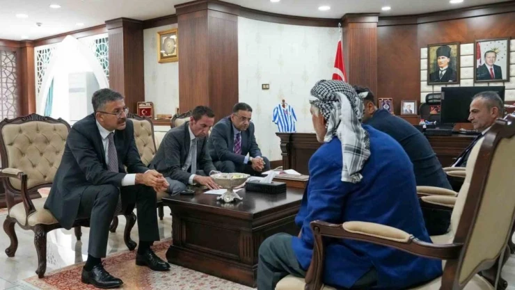 Vali Çelik, şehit yakınlarını ağırladı