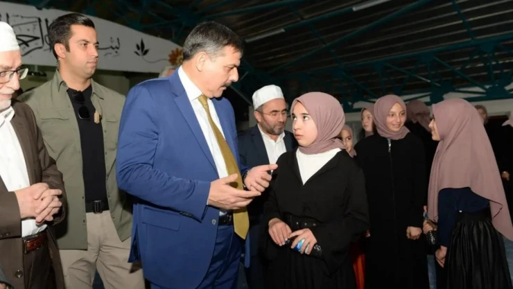 Vali Çiftçi Kız Kur'ân Kursu'nu ziyaret etti