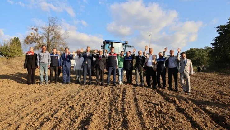Vali çiftçilerin yüzünü güldüren haberi verdi