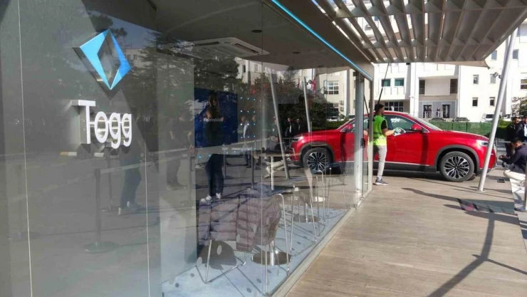 Van'da 'TOGG Mobil Deneyim Merkezi' kuruldu