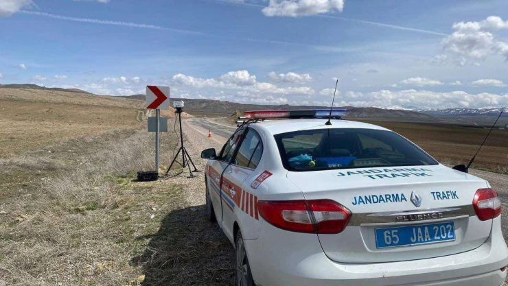 Van'da 153 araç trafikten men edildi