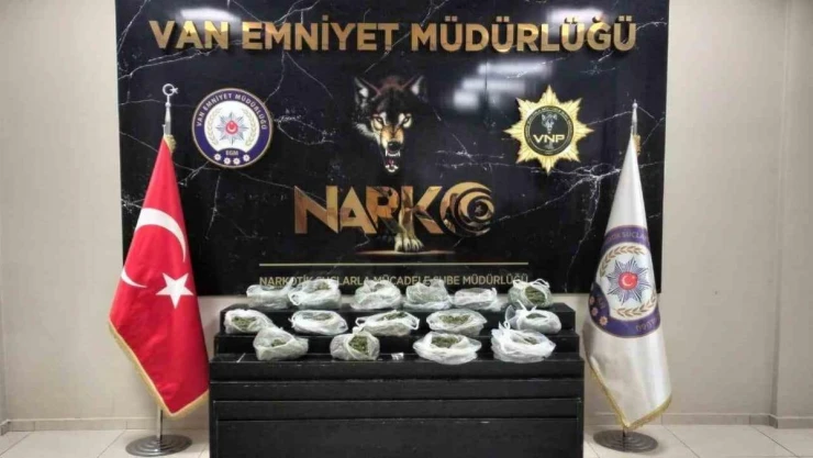 Van'da 22 kilo 211 gram uyuşturucu ele geçirildi