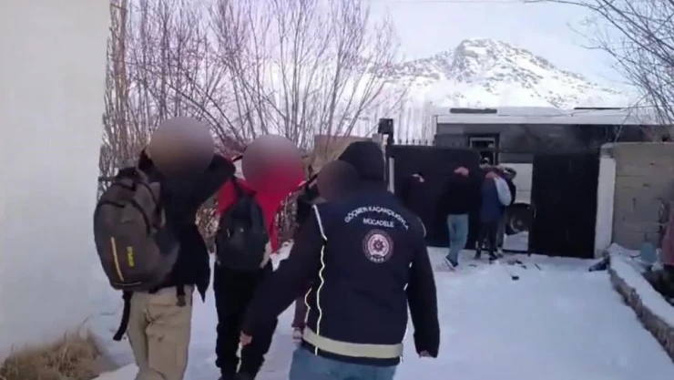 Van'da 3 organizatör tutuklandı