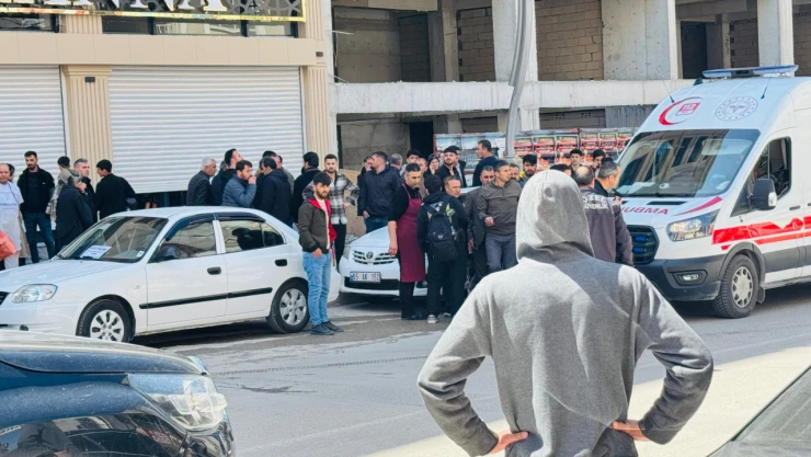 Van'da mağazaya silahlı saldırı: 1 ölü, 3 yaralı