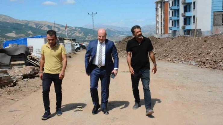 Yedisu'daki TOKİ'lerde çalışmalar devam ediyor