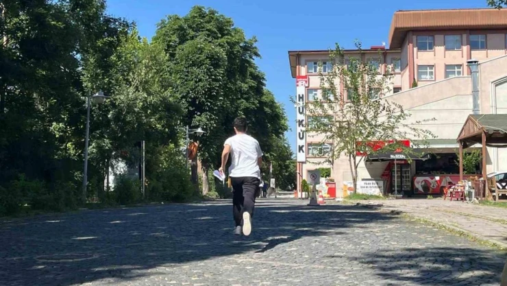 YKS'nin son oturumu YDT başladı