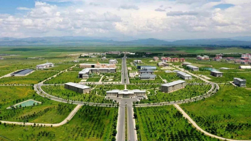 AİÇÜ yine öğrencilerin gözdesi oldu