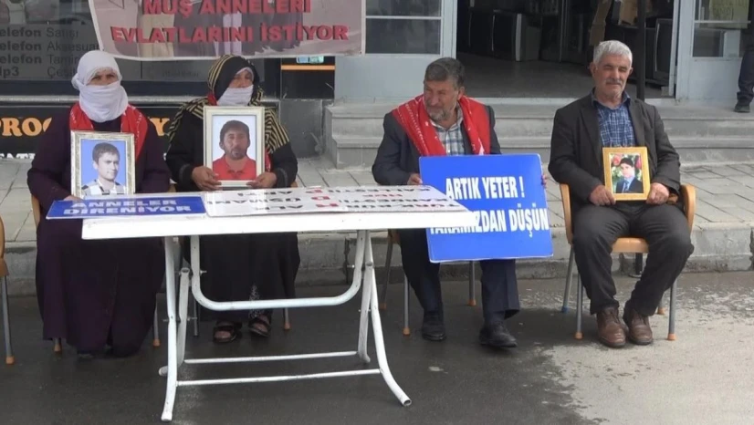 Muş'ta evlat nöbeti bu hafta da devam etti
