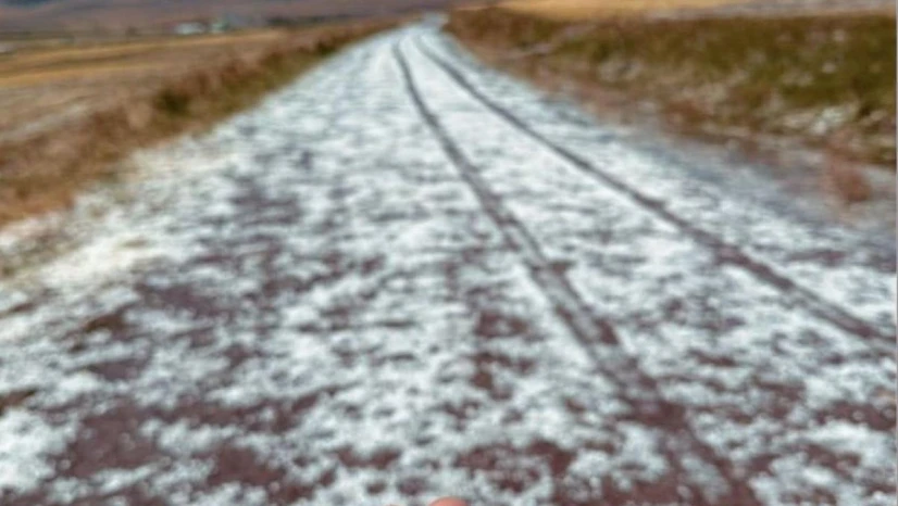 Ardahan'da dolu ve sağanak etkili oldu