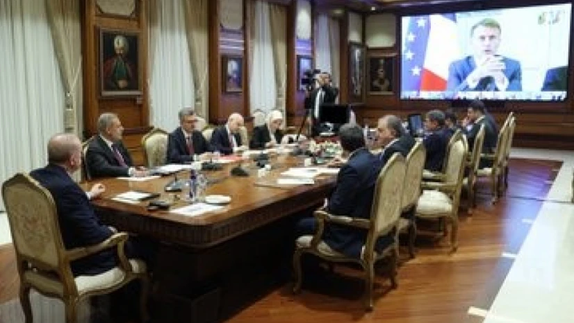 Cumhurbaşkanı Erdoğan Liderler Zirvesi'nin çevrimiçi toplantısına katıldı