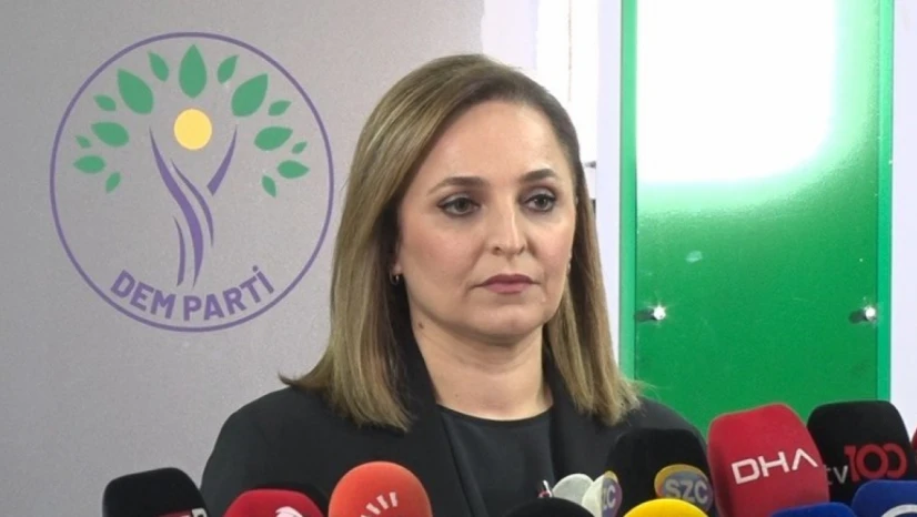 DEM Parti Sözcüsü Ayşegül Doğan:   Süleymaniye'de bir grup PKK'nın katılımıyla 11 Temmuz'da silah bırakma gerçekleştirilecektir.