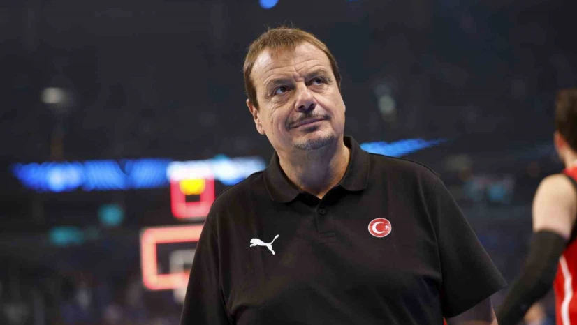 Ergin Ataman, Avrupa Şampiyonası'nın en iyi başantrenörü seçildi