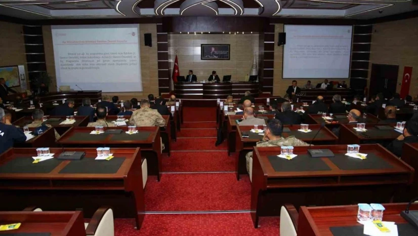 Kar ve buzla mücadele için toplandılar