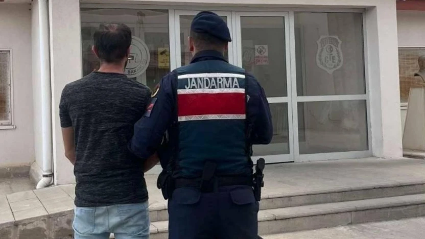 Aydın jandarmasından eş zamanlı operasyon